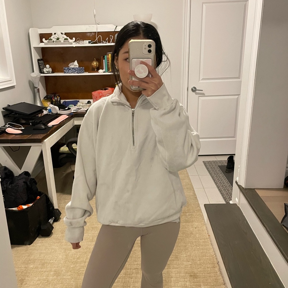 Brandy Melville quarter zip